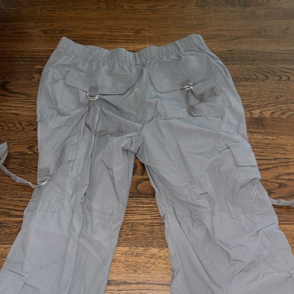 Womens Gray Cargo Pants - Picture 2 of 3